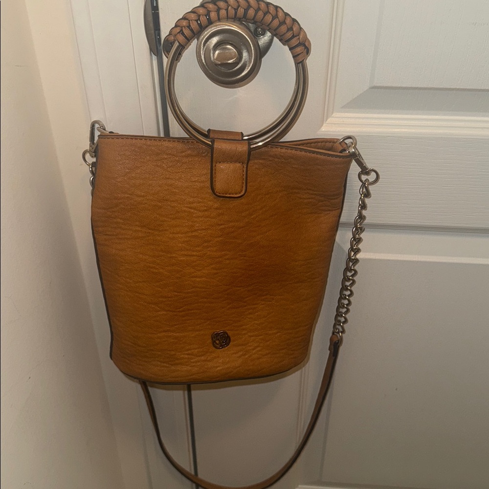Carlos by Carlos Santana Women’s Tan Leather Silver Chained Crossbody Purse